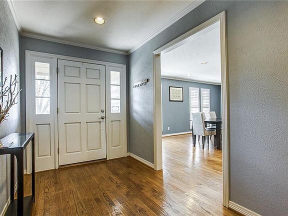4th image of 9109 Drumcliffe Ln