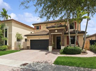 16624 SW 43rd Ln, Miami, FL 33185