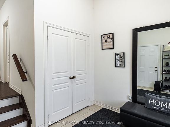 3rd image of 278 Sharon Creek Dr
