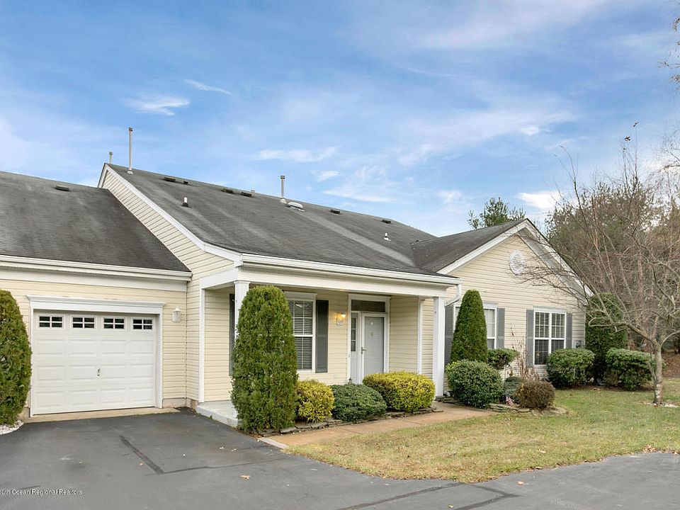 1st image of 3 Green Willows Dr #1000