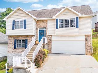 105 Antietam Dr, Morgantown, WV 26508