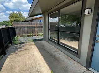 2610 Ektom Dr #B, Austin, TX 78745