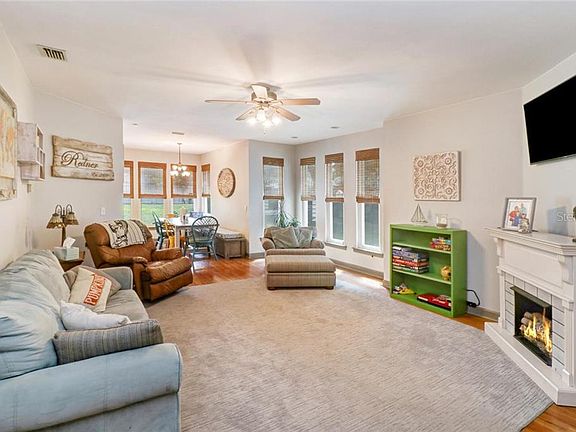 4th image of 613 Hickory Lake Dr