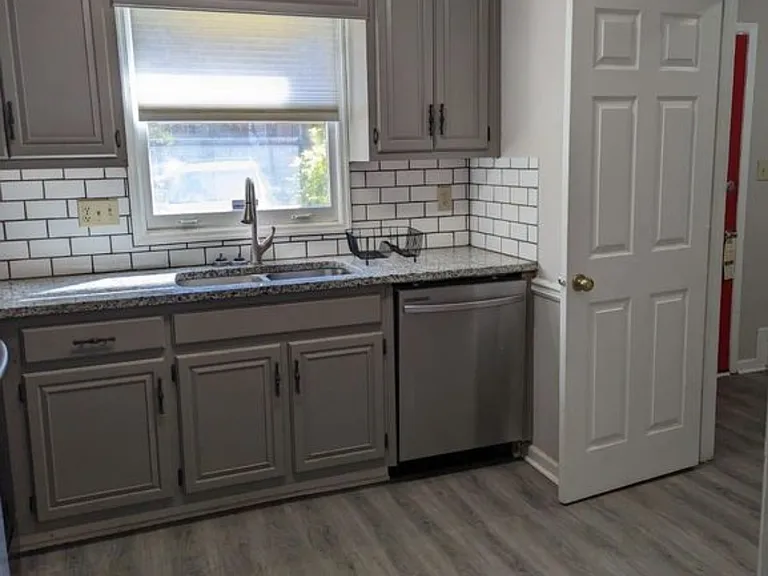 616 Twin Brooks Way — Photo 5