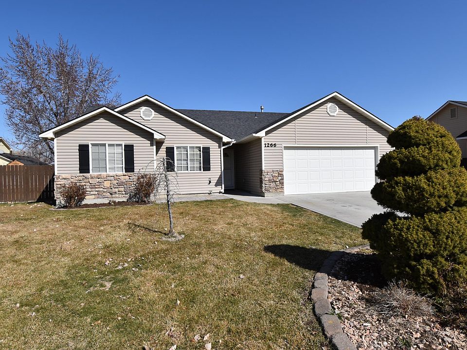 1st image of 1266 Saint James Ct
