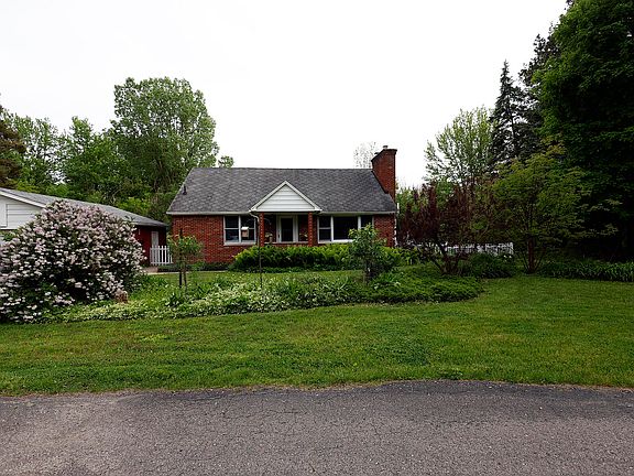 2nd image of 5801 N Territorial Rd