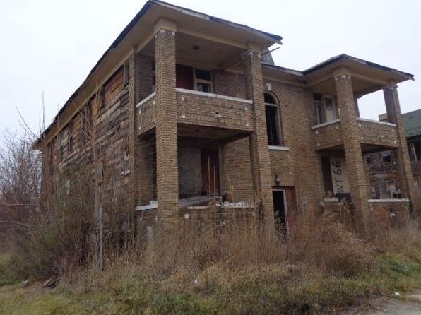 detroit-michigan-88432867 picture