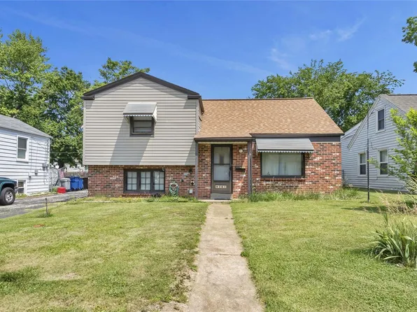 9461 Harold Dr, Saint Louis, MO 63134