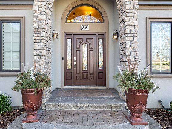 2nd image of 38 Ferndale Rd