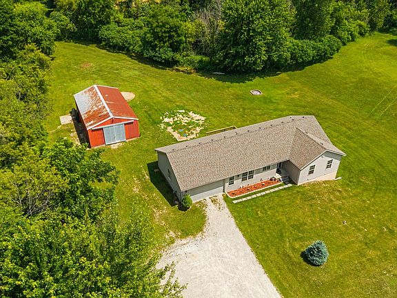 4th image of 3144 N Nicholson Rd