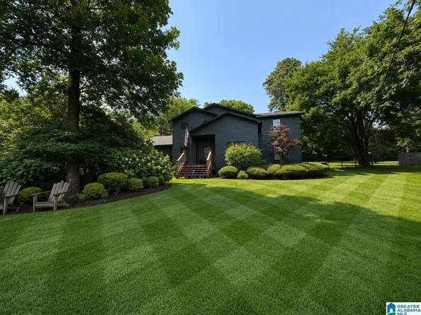 1540 Holly Rd, Birmingham, AL 35226