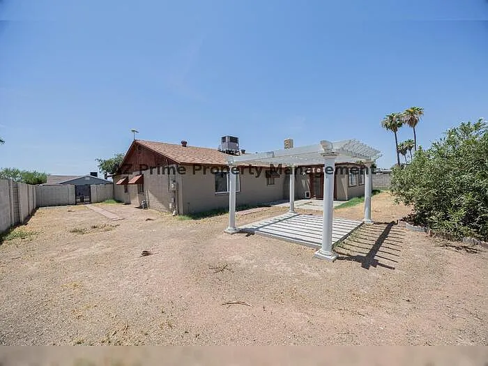 1634 W Sack Dr — Photo 24