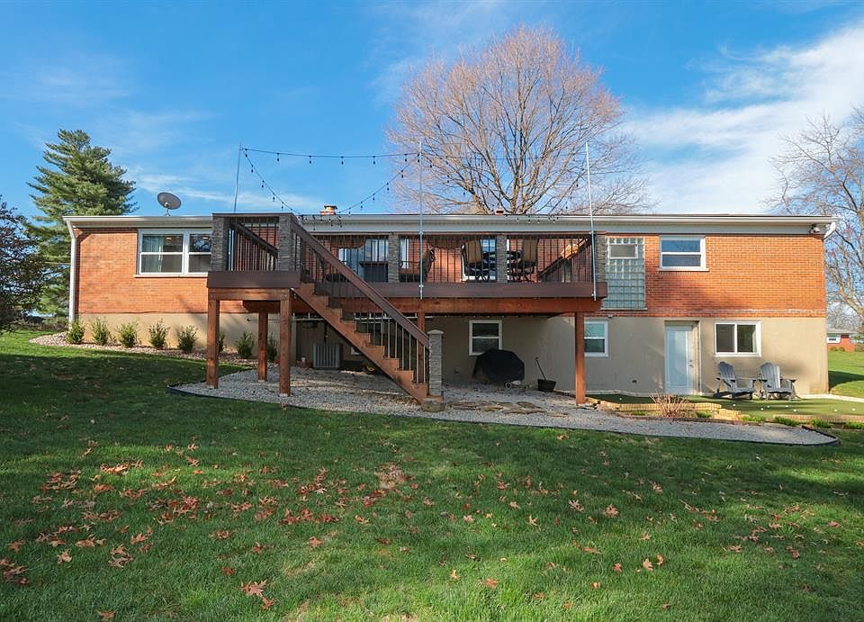 2nd image of 10518 Knollview Dr