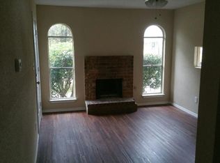 243 Smallwood Dr, San Antonio, TX 78210