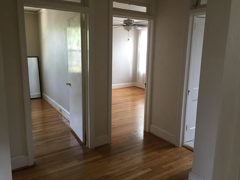 1523 Gladden St — Photo 2