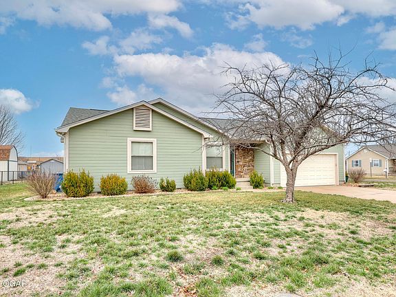 2nd image of 2301 W 25th St