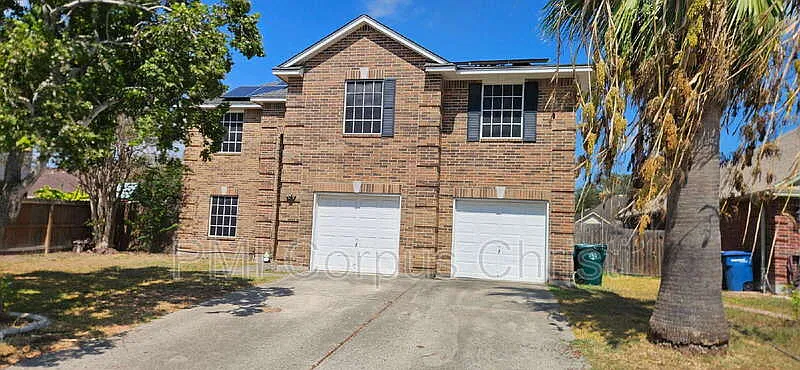 4 bed, 3.5 bath, 2209 sqft, $2,450 — Photo 2