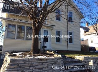 124 N Washington Ave, Waukesha, WI