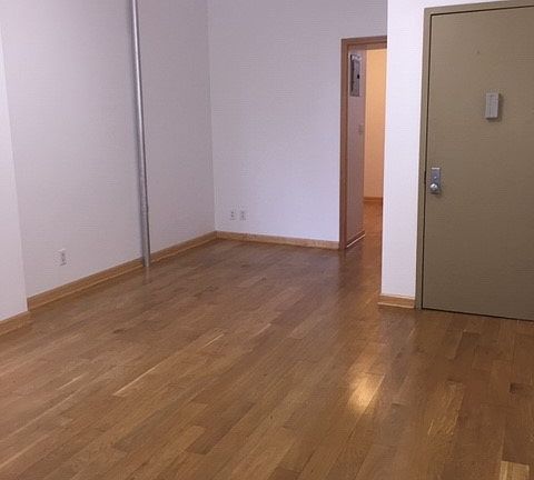 5th image of 53 Newel St #2R