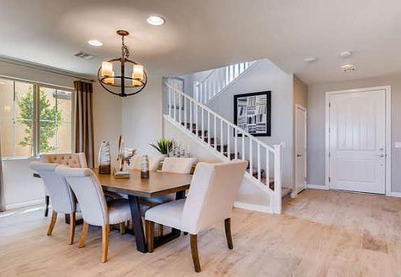 Woodside Homes - Dakota Plan - Model Home