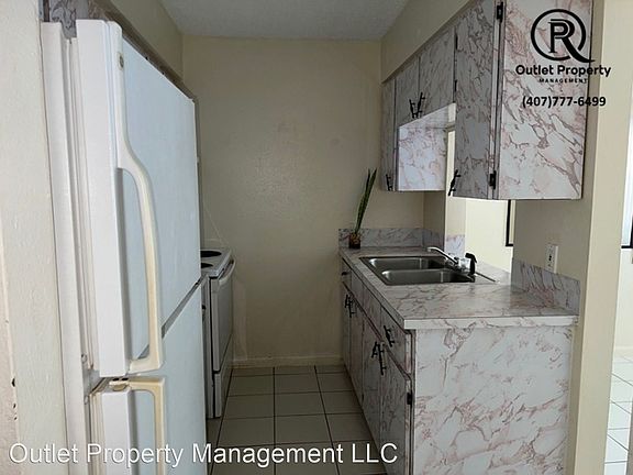 3rd image of 325 N 5th St #11105403