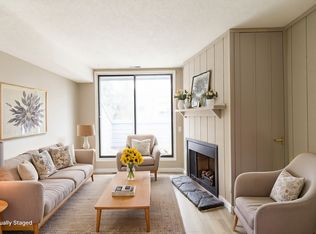 Queen's Park Townhomes, Calgary, AB T2K 5S5