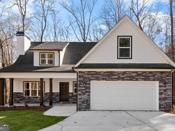 62 Dawn St, Newnan, GA 30263