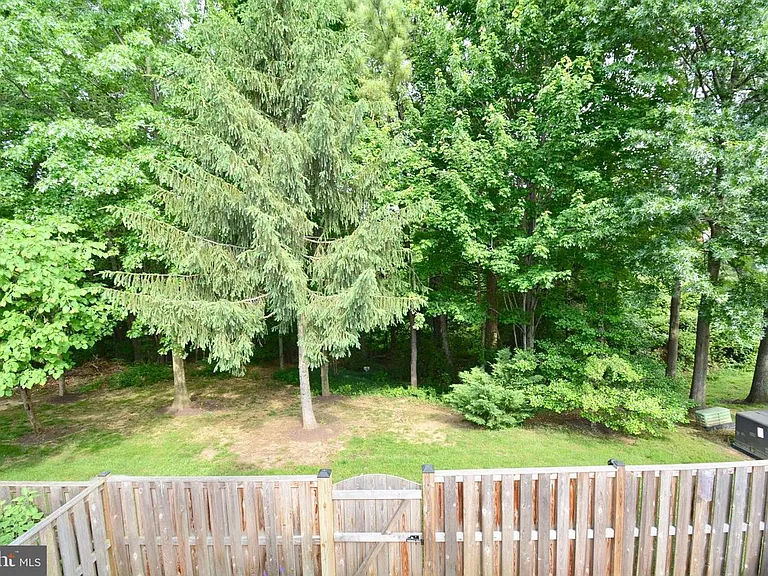 6153 Summer Park Ln — Photo 22