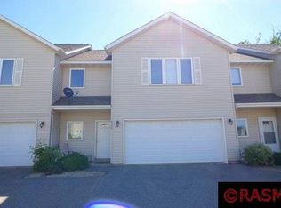 2130 Willow Trl, North Mankato, MN 56003