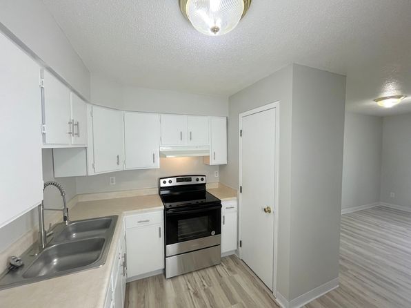 408 E 13th St APT 18