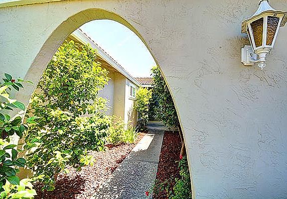 2nd image of 6268 Squiredell Dr