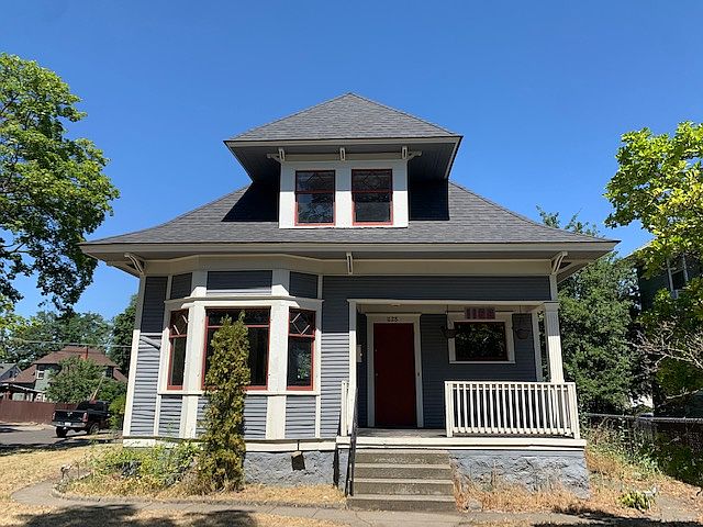 1st image of 1128 W Spofford Ave