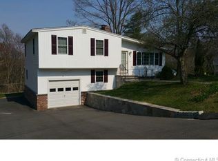 7 Cedar Hill Dr, Prospect, CT 06712
