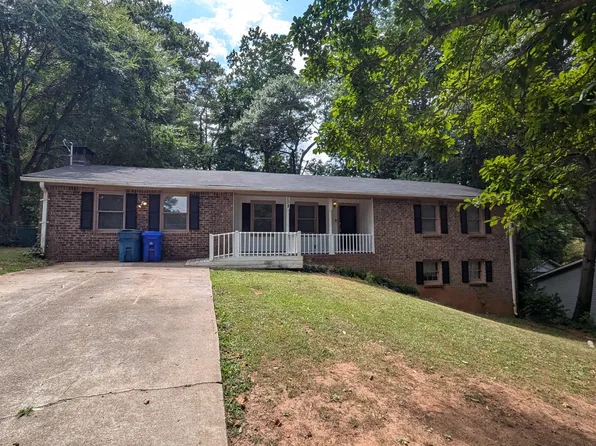 108 Parkwood Dr, Stockbridge, GA 30281