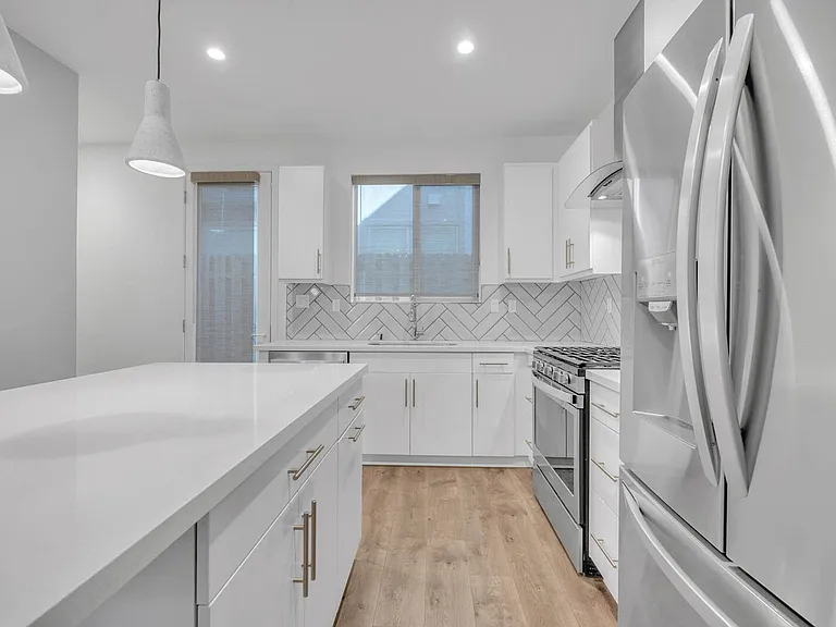 357 Crate Ave — Photo 7
