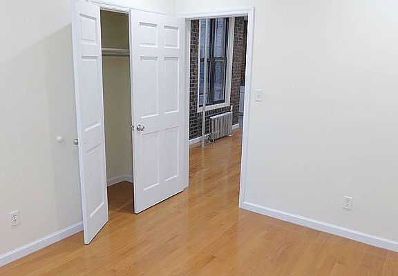 4th image of 338 E 15th St #3D