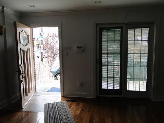ADORABLE TWO ROOM KITCHEN/LIVING ROOM