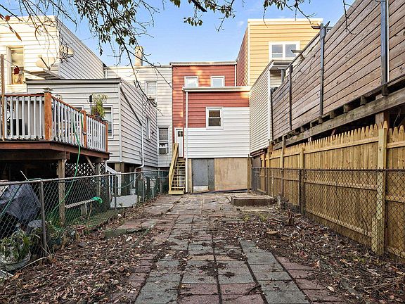 3rd image of 77 Boyd Ave