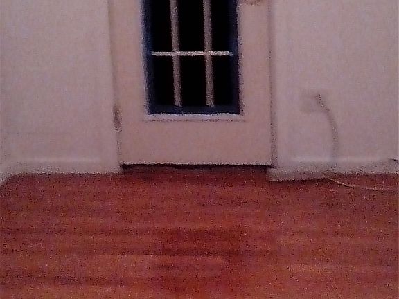 3rd image of 41 Tompkins Cir