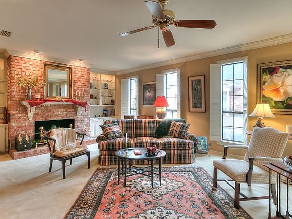 5th image of 13 Tealwood St