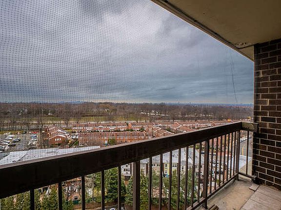 2nd image of 1 Bay Club Dr APT 14B