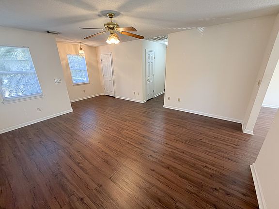 3rd image of 314 Mobley Dr