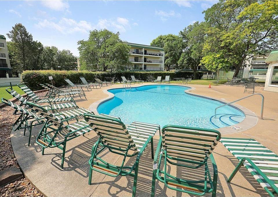 1st image of 10411 Cedar Lake Rd APT 213