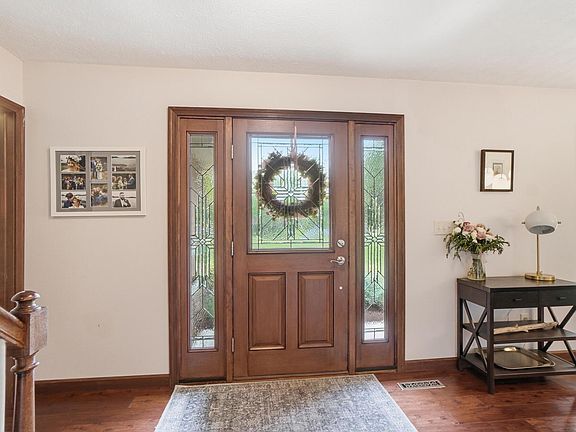 5th image of 169 Victoria Dr