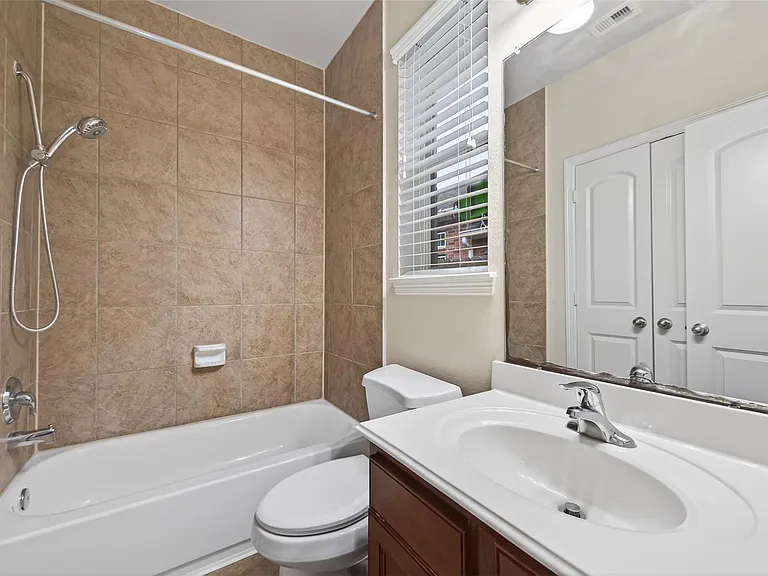 5215 Field Briar Ln — Photo 28