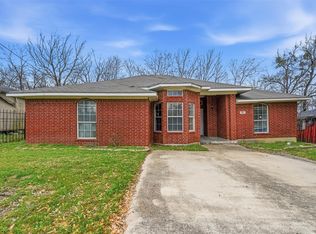 201 W Lane St, Quinlan, TX 75474