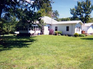26070 Hawk Dr, Farmington, IA 52626