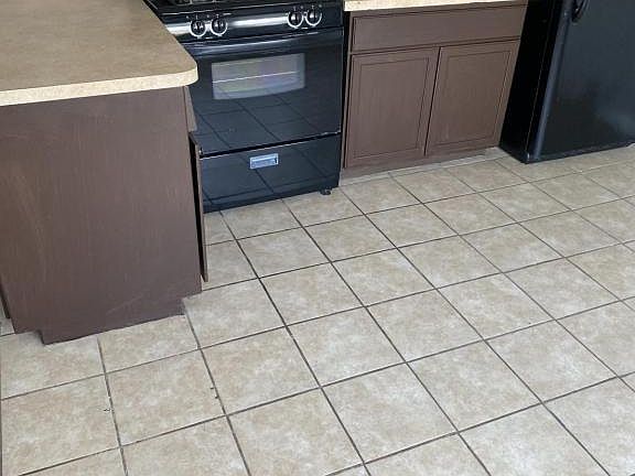 3rd image of 1690 Patricia Pl APT 2W