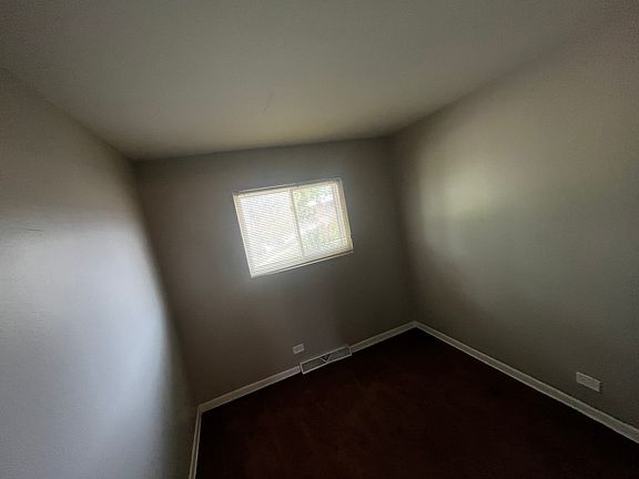 4th image of 531 E Lincoln St