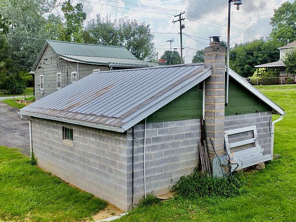 5th image of 451 & 461 Fair St